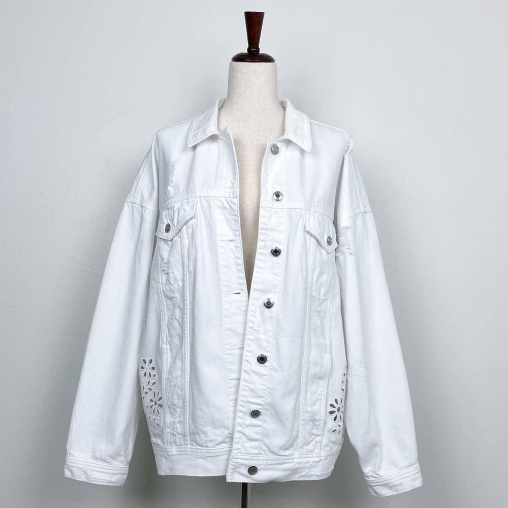 American Eagle Outfitters Women's White Jacket